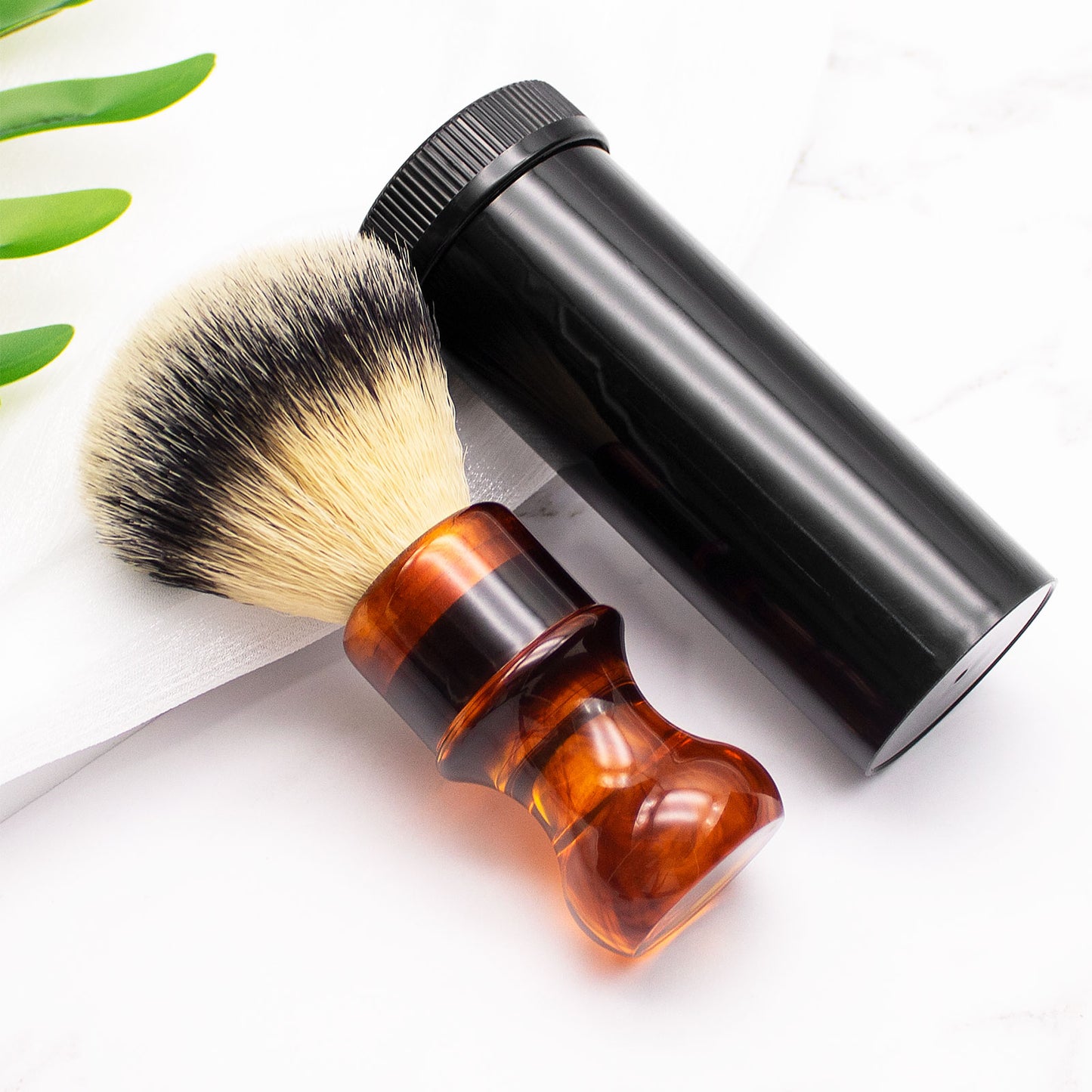 GG Shaving Brush|Nylon Hair|Resin Handle|Amber