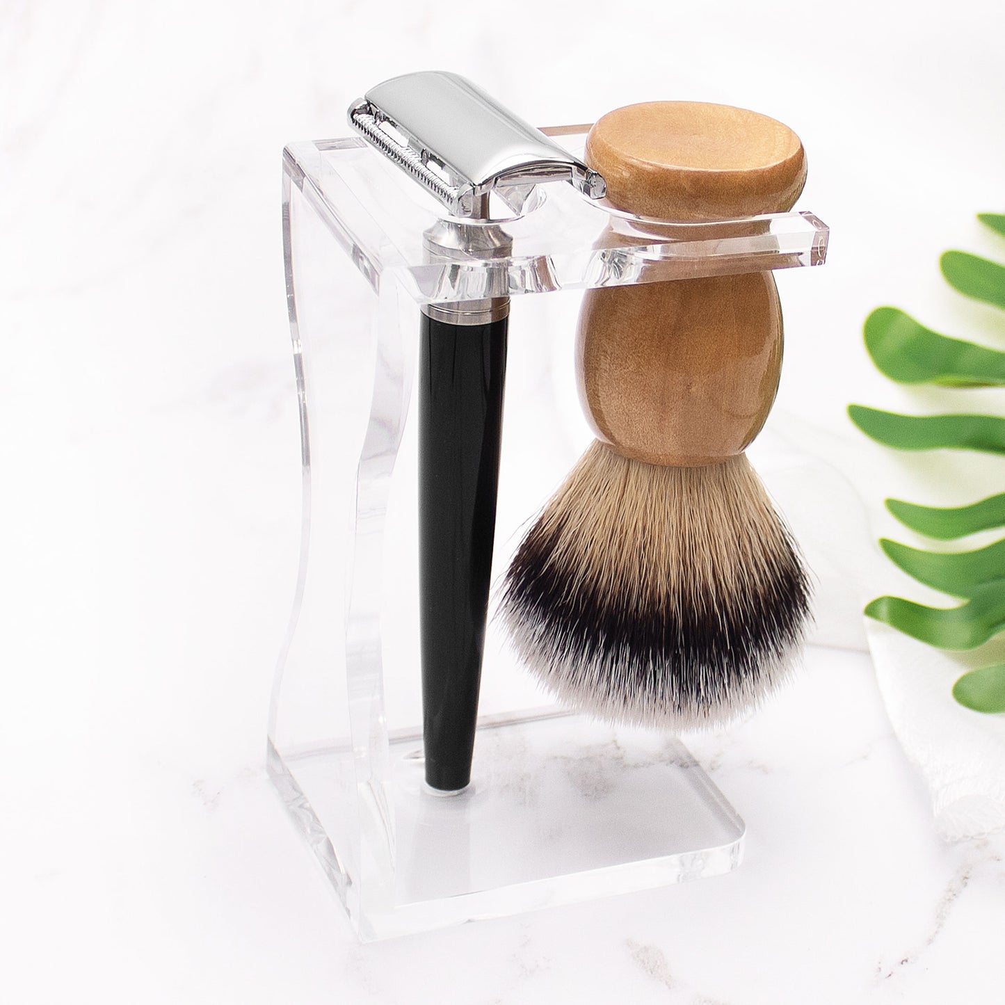 Great Gentleman Shaving Set Kit with Shaving brush, Stand, Safety Razor