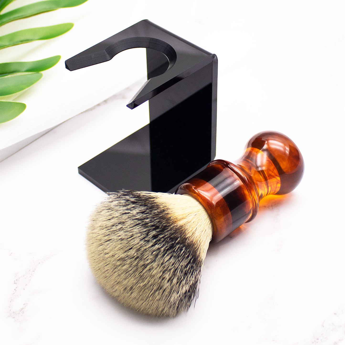 GG Shaving Brush|Nylon Hair|Resin Handle|Amber