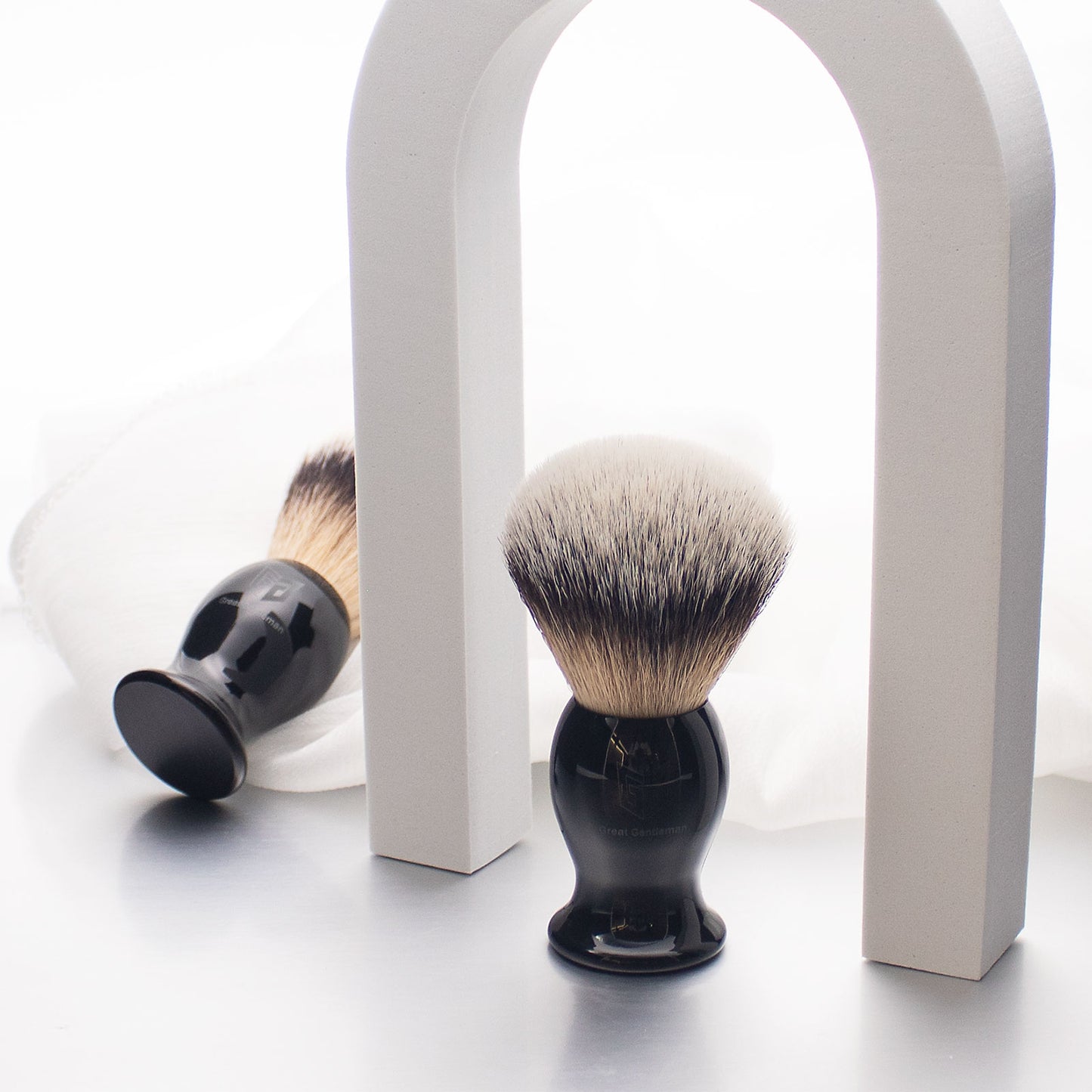 GG Shaving Brush｜Nylon Hair｜Black Acrylic Handle