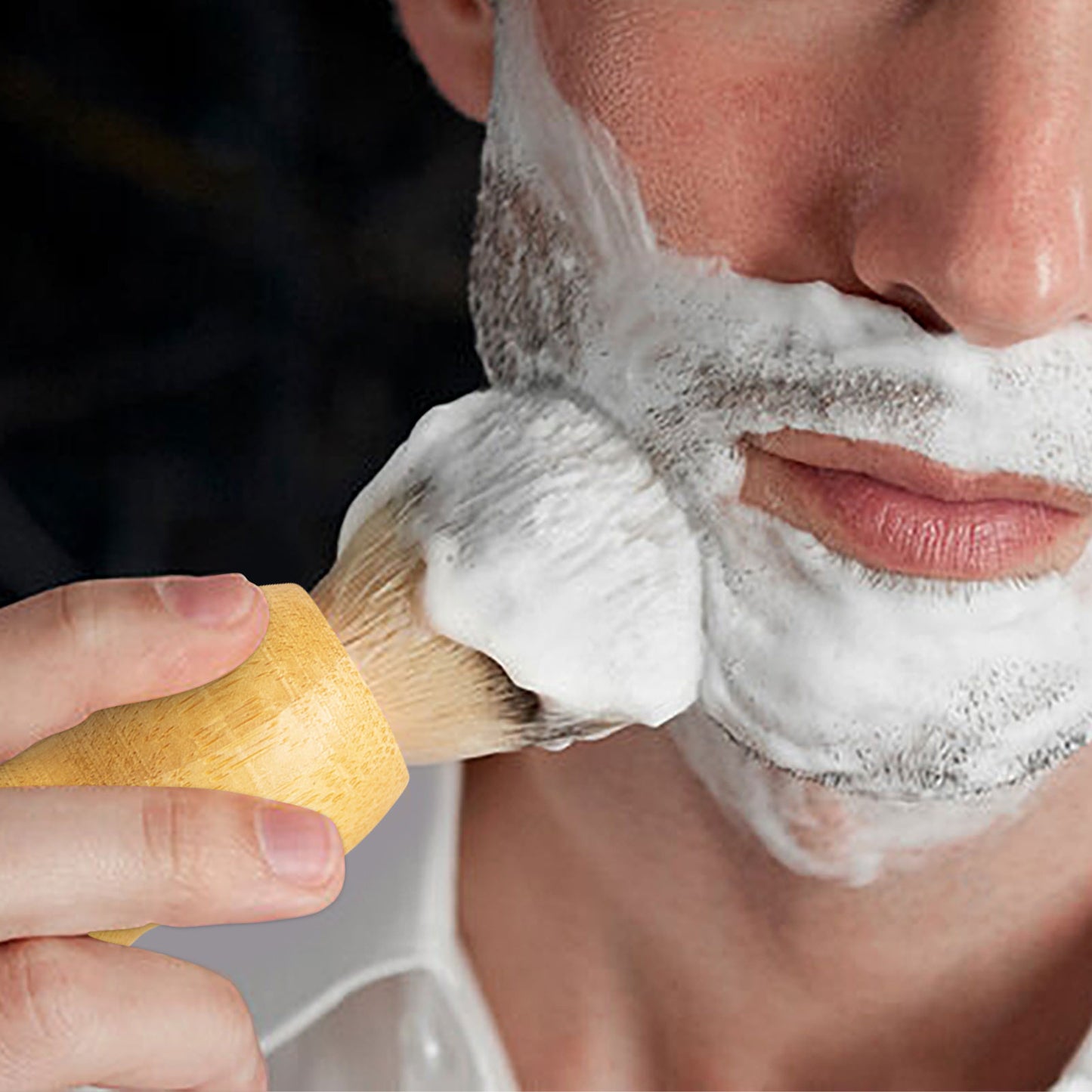 Bamboo Handle Shaving Brush with Nylon Hair Great Gentleman