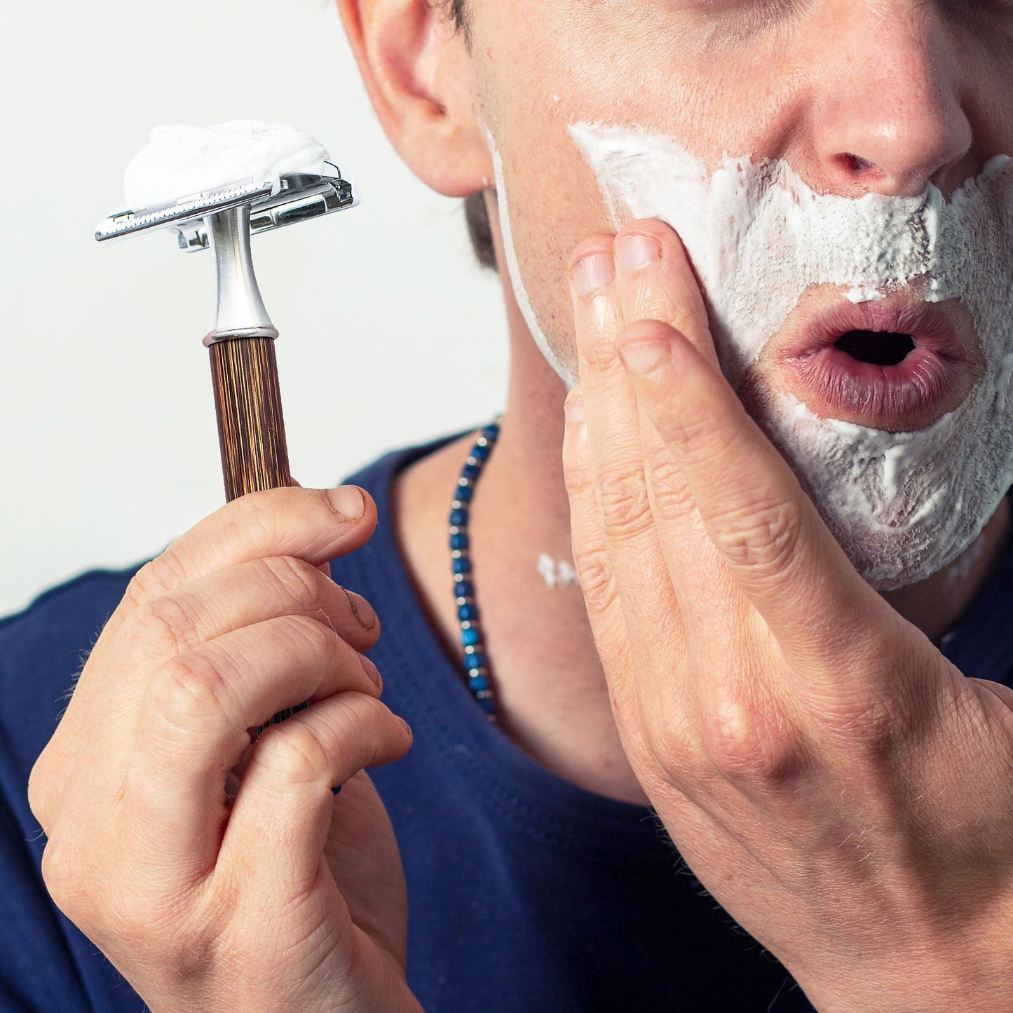 Great Gentleman Double Edge Shaving Safety Razor with Bamboo Wood Handle